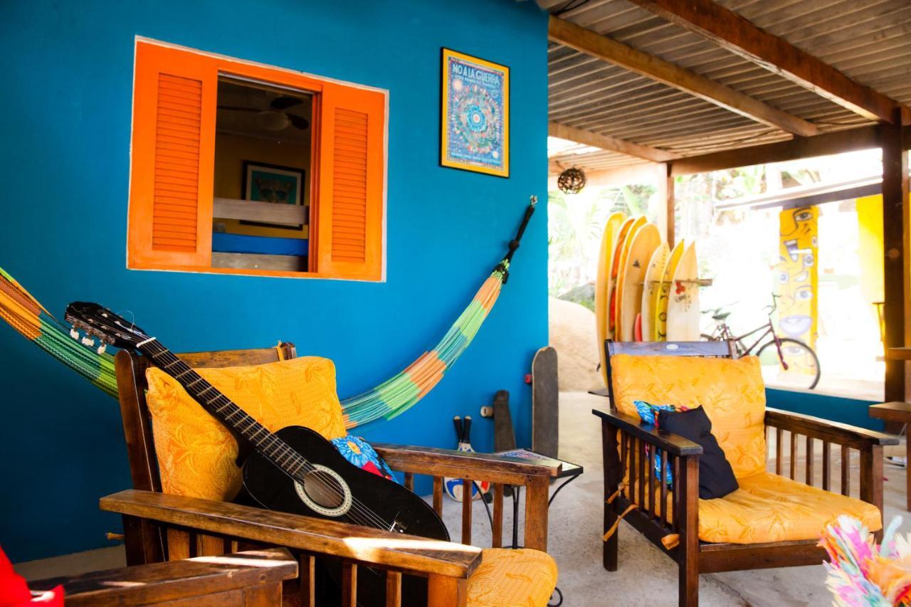Sintonia Surf Hostel E Bar Убатуба Екстериор снимка