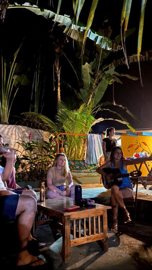 Sintonia Surf Hostel E Bar Убатуба Екстериор снимка