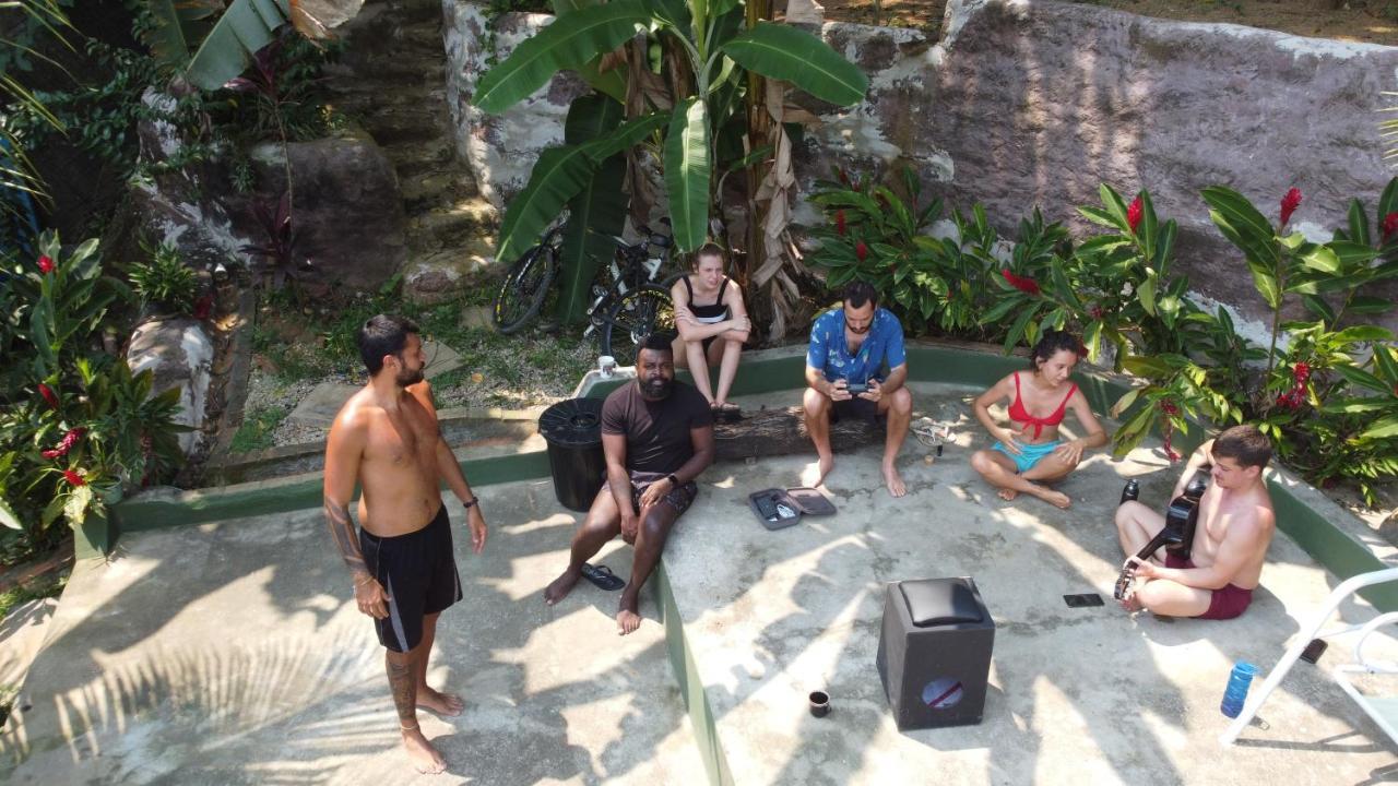 Sintonia Surf Hostel E Bar Убатуба Екстериор снимка